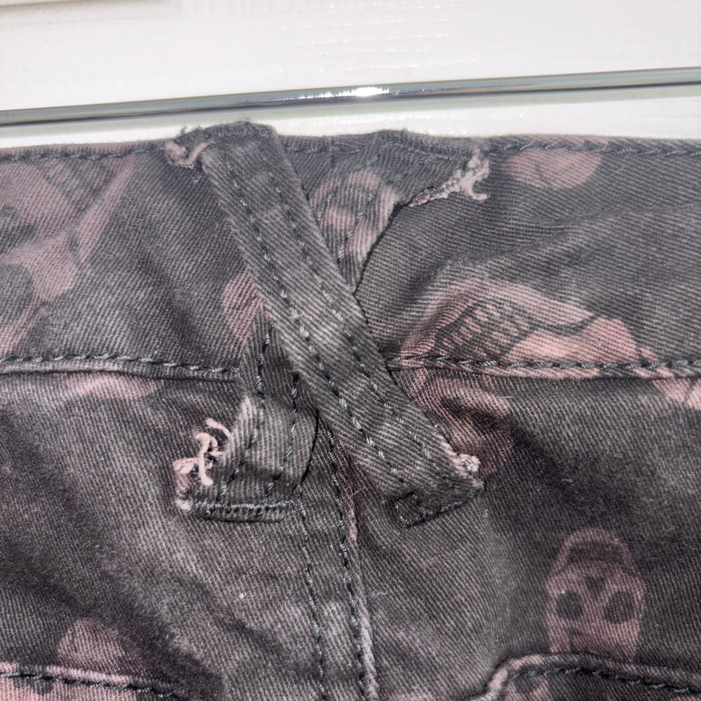 Royal Bones Jean Womens 15 Black Skull All Over Print Gothic Edgy Emo Altrnative - Picture 8 of 10